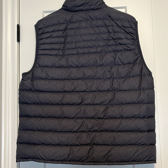 Quilted down Vest - Picture 3 of 3